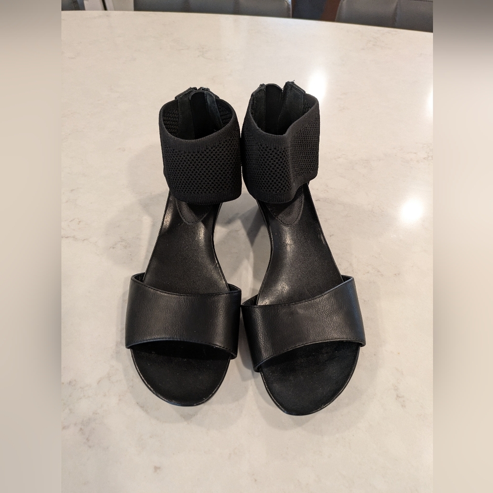 Women's Shoes Size 8.5